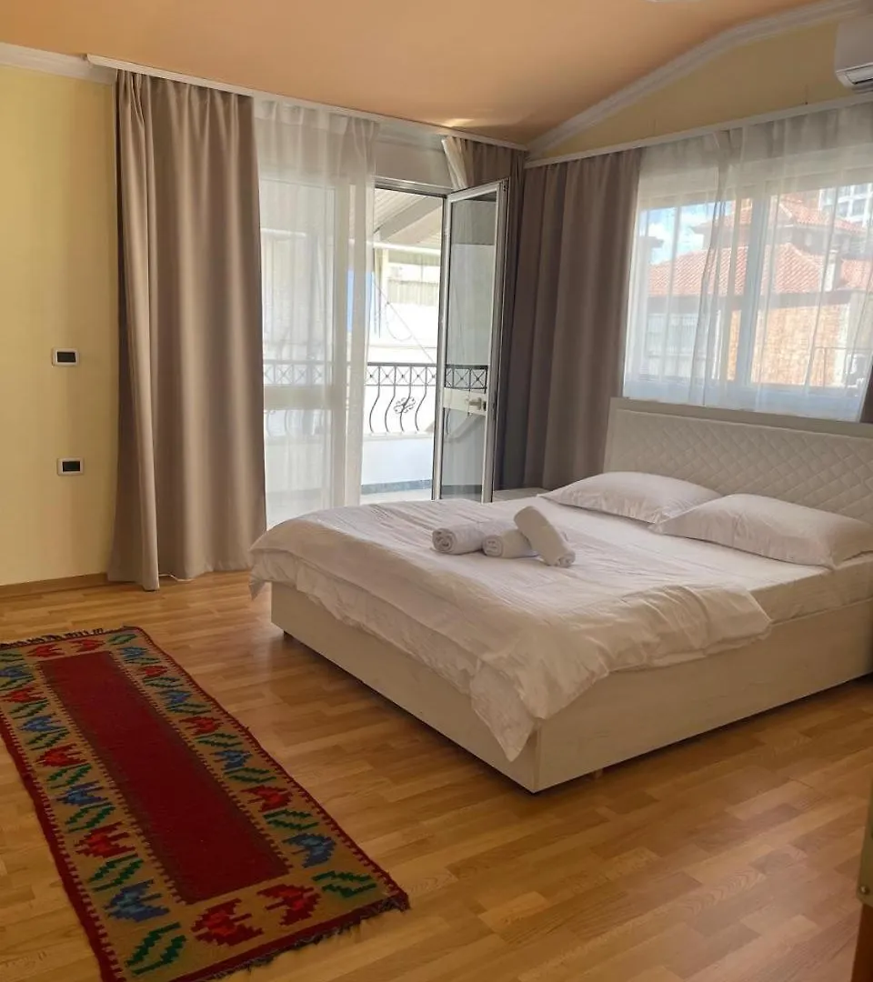 Mandarine Hostel Tirana