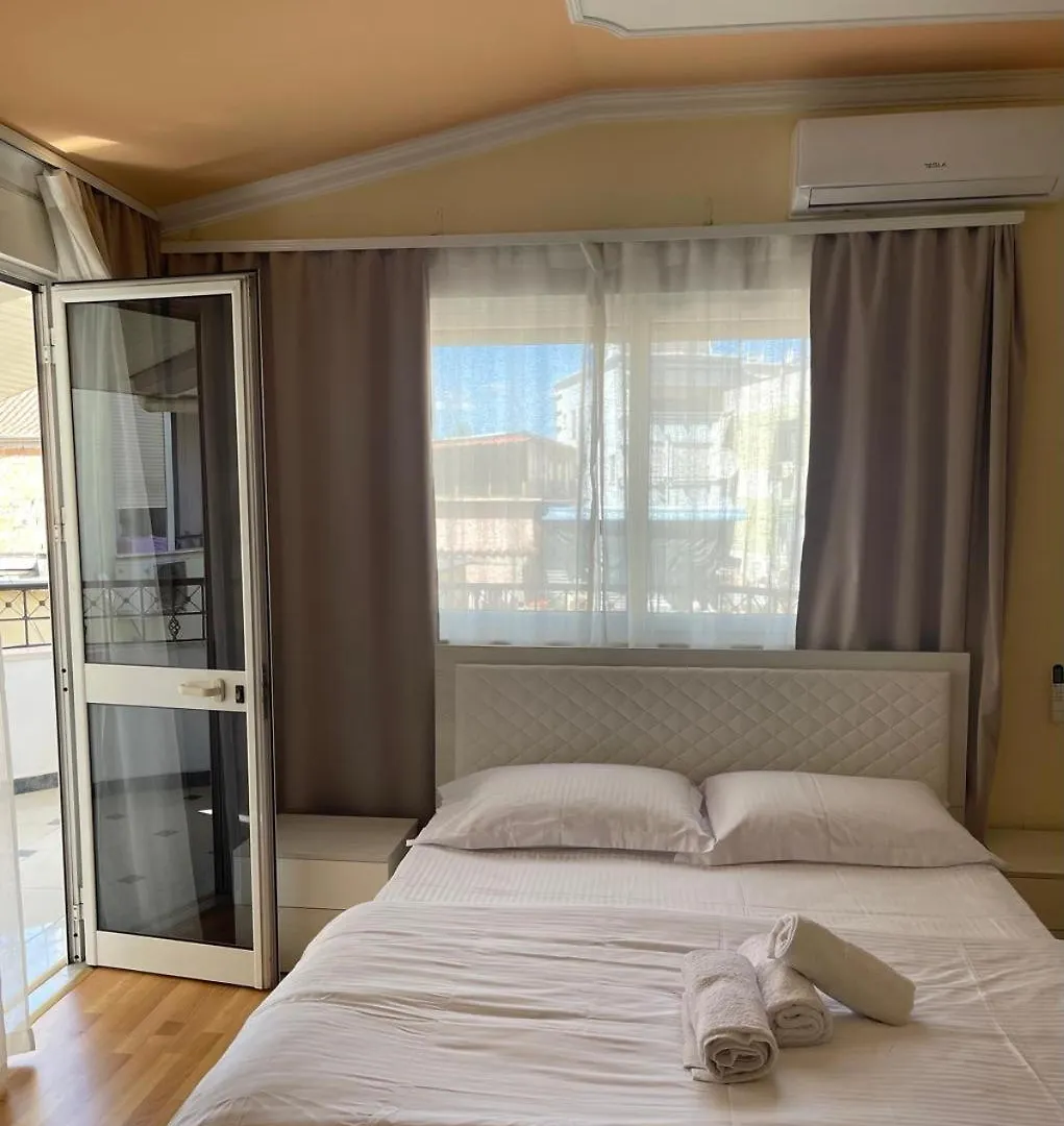 Mandarine Hostel Tirana