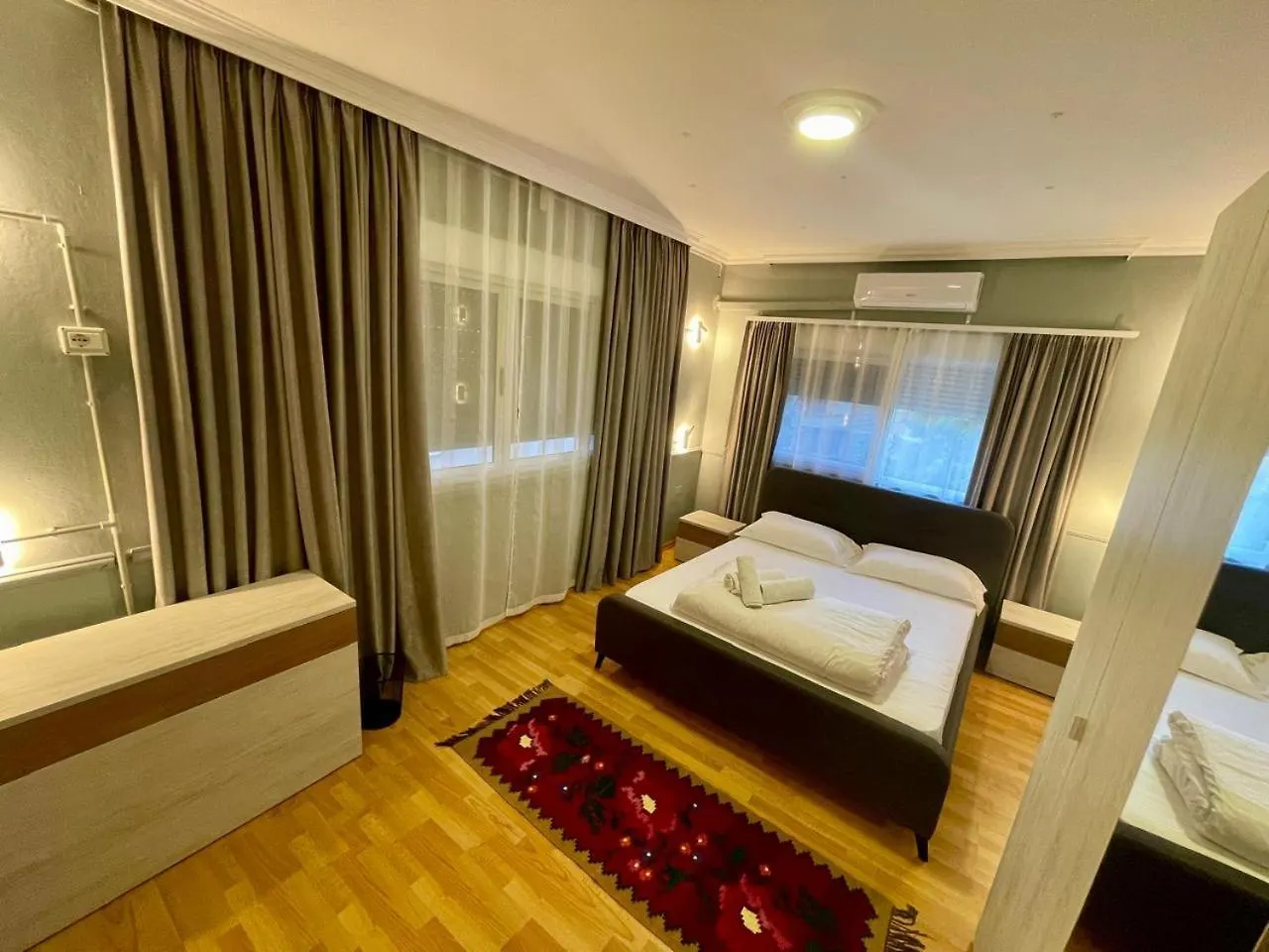 Mandarine Hostel Tirana