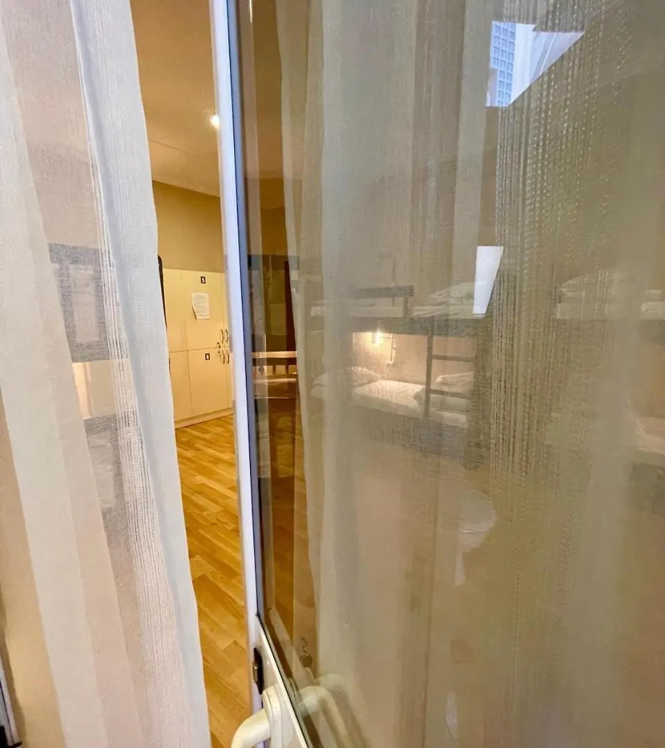 Mandarine Hostel Tirana 0*,